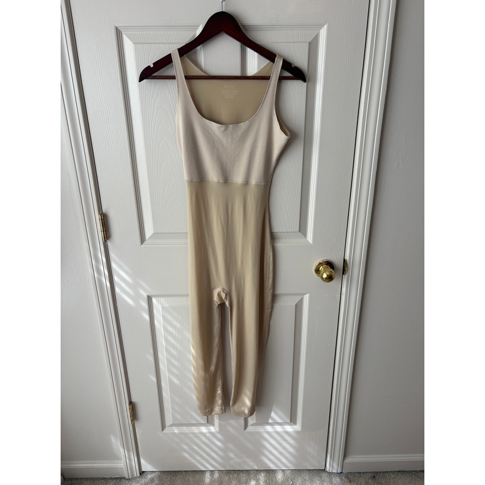 Spanx Mid Thigh Sculpting Bodysuit Women S Beige Shapewear Compression Layering